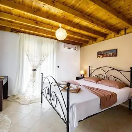 Elisabeth Luxury * Vourvourou