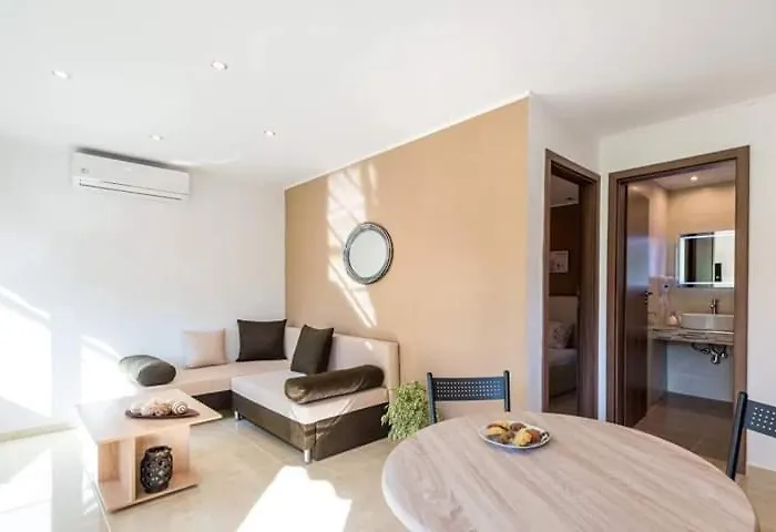 Elisabeth Luxury